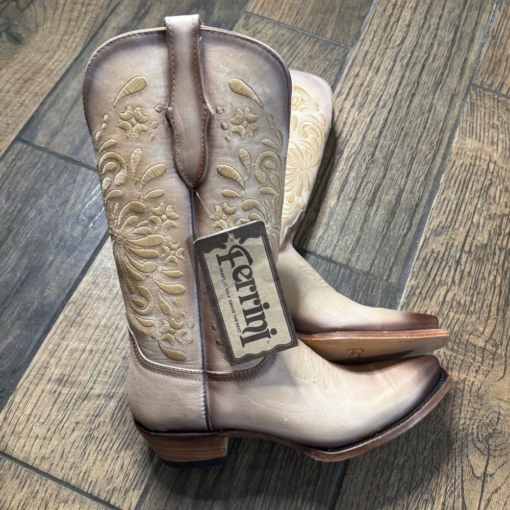 Ferrini Grace Natural Vintage Floral Embroidered Snip Toe Western Boots 7.5B
